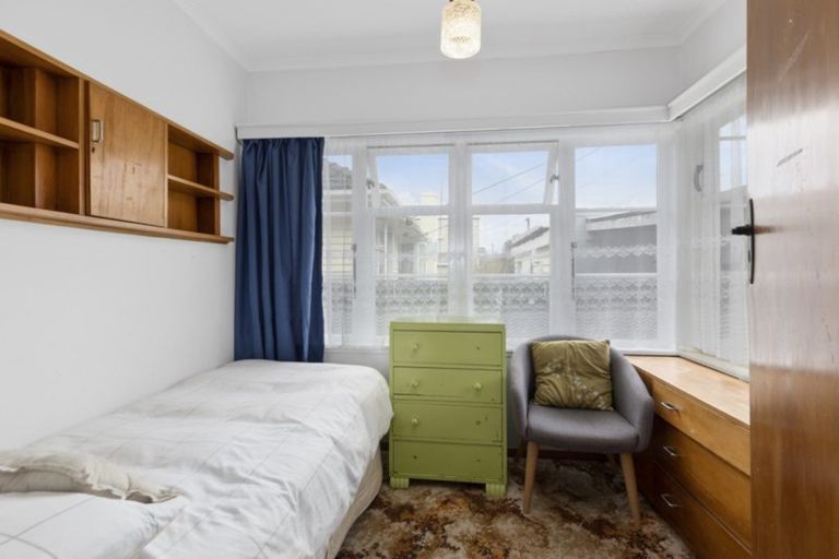 Photo of property in 33 East Street, Petone, Lower Hutt, 5012