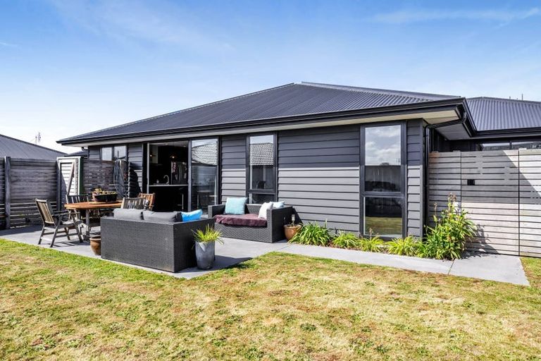 Photo of property in 8 Wheki Lane, Inglewood, 4330