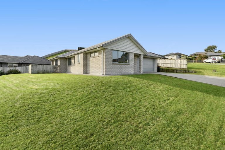 Photo of property in 1 Antrim Glade, Welcome Bay, Tauranga, 3175