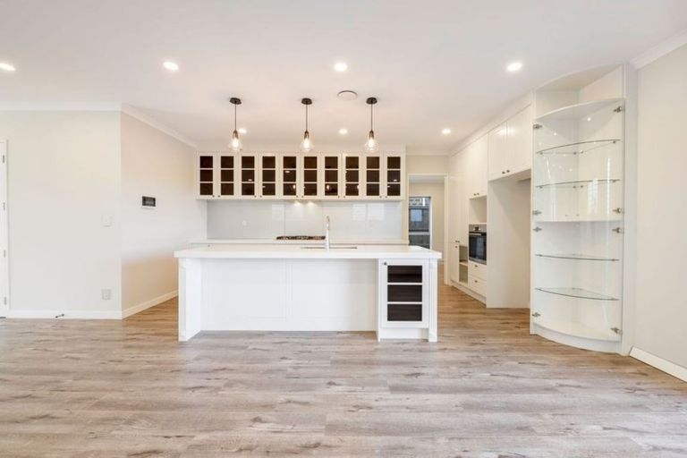 Photo of property in 13 Hangahai Road, Flat Bush, Auckland, 2019