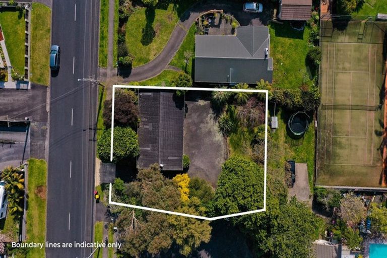 Photo of property in 51 Wairau Road, Oakura, 4314