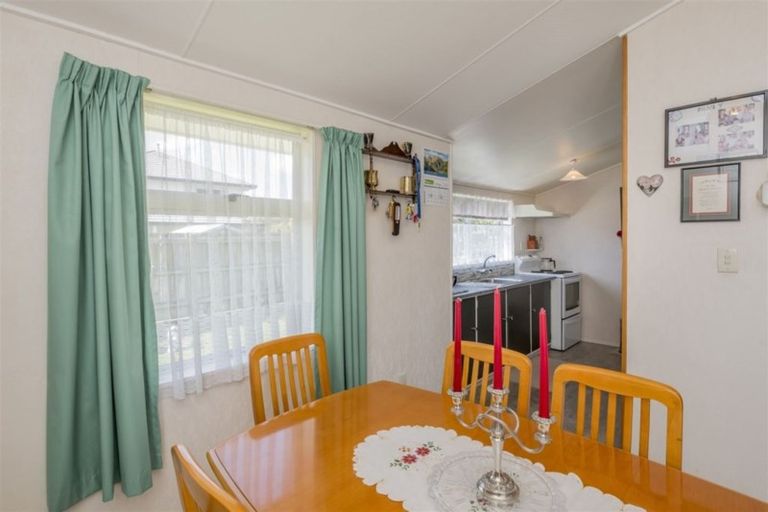 Photo of property in 32a Rimu Street, Levin, 5510