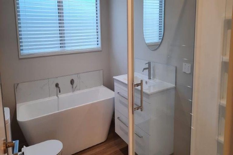 Photo of property in 55 Mehrtens Crescent, Woodend, 7691