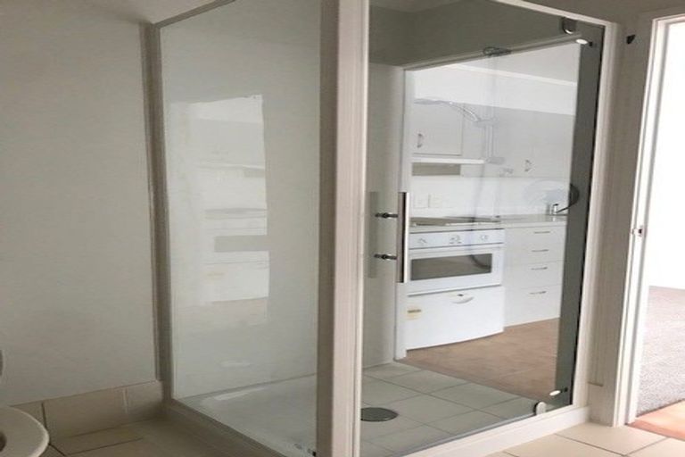 Photo of property in 32b/30 Westward Ho, Glen Eden, Auckland, 0602