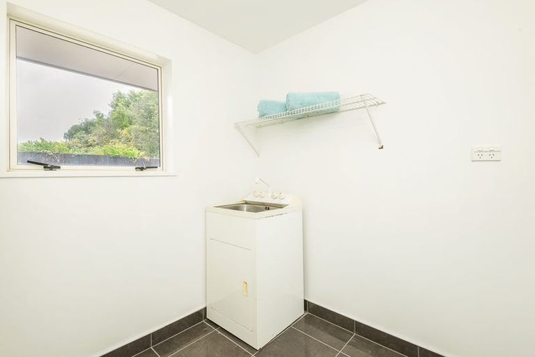 Photo of property in 8 Fieldmoor Place, Parklands, Christchurch, 8083