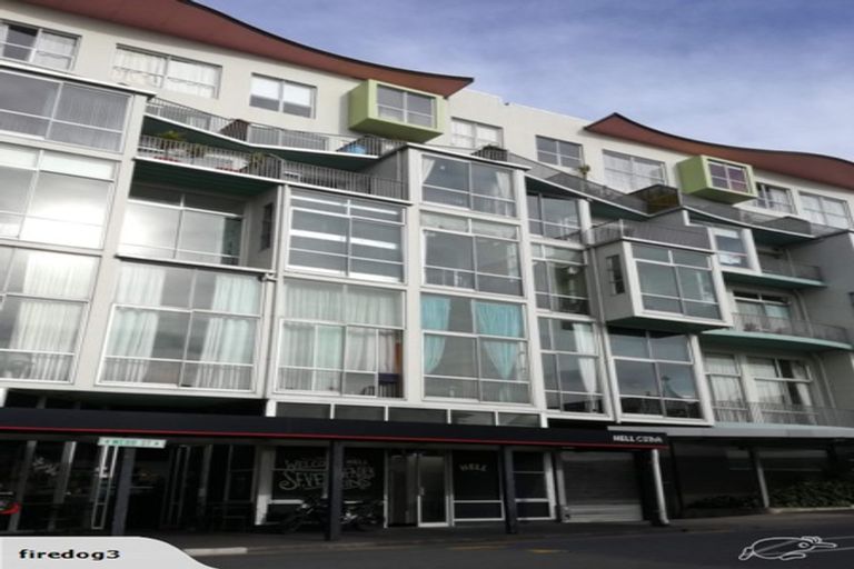 Photo of property in Qba Apartments, 2i/51 Webb Street, Mount Cook, Wellington, 6011