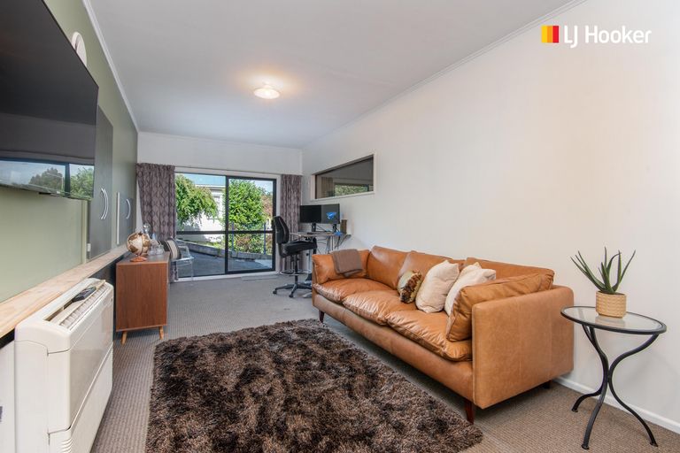 Photo of property in 17 Braeside, Kinmont Park, Mosgiel, 9024