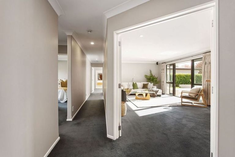 Photo of property in 290 Queen Elizabeth Ii Drive, Mairehau, Christchurch, 8052