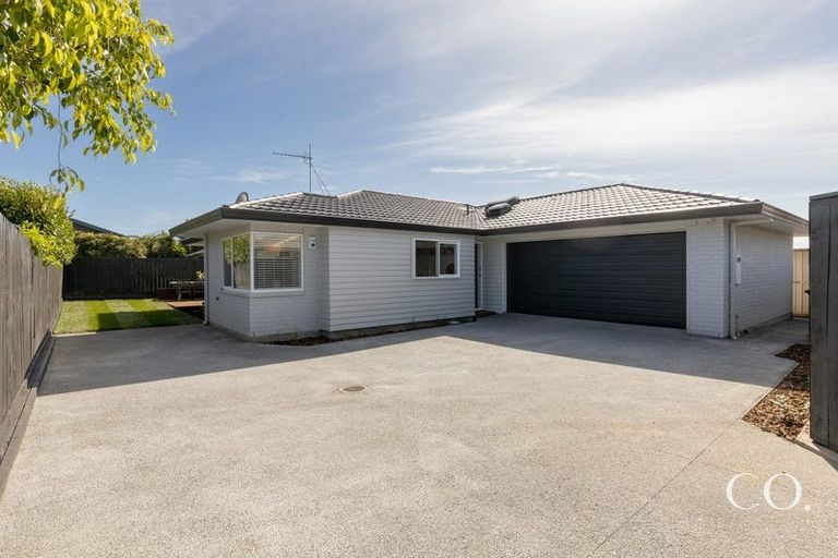 Photo of property in 12 Stableford Drive, Pyes Pa, Tauranga, 3112