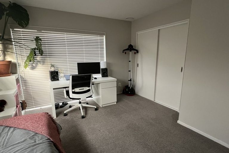 Photo of property in 11 Lumbarda Drive, Kumeu, 0810