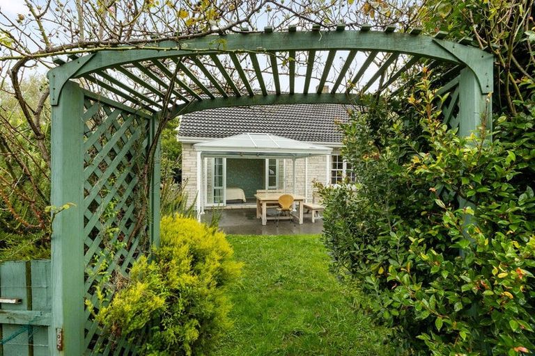 Photo of property in 56 Grosvenor Street, Cambridge, 3434