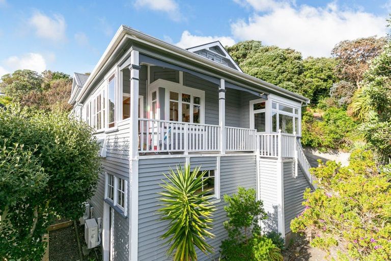 Photo of property in 201 Melbourne Road, Island Bay, Wellington, 6023