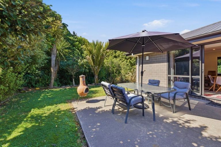 Photo of property in 7a Pipitea Place, Whalers Gate, New Plymouth, 4310