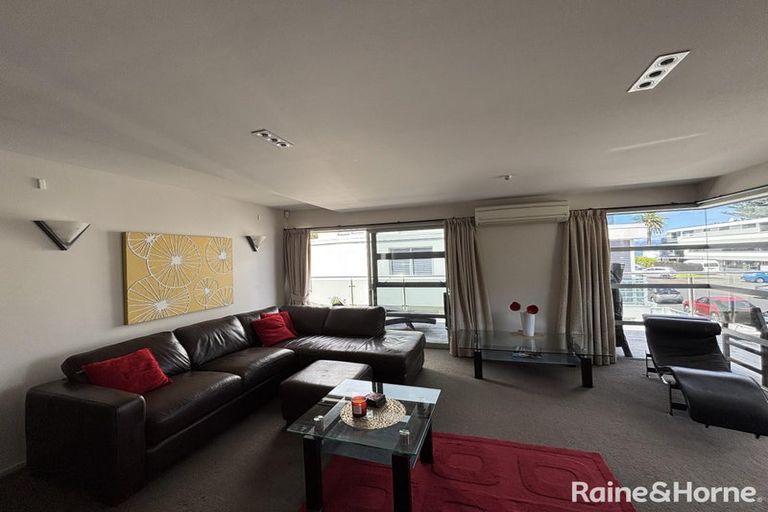Photo of property in 2/6a Grace Avenue, Mount Maunganui, 3116