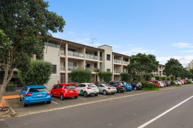 Photo of property in 84b Michael Jones Drive, Flat Bush, Auckland, 2019