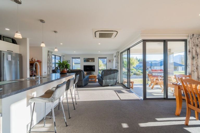 Photo of property in 24 Burnby Drive, Te Anau, 9679