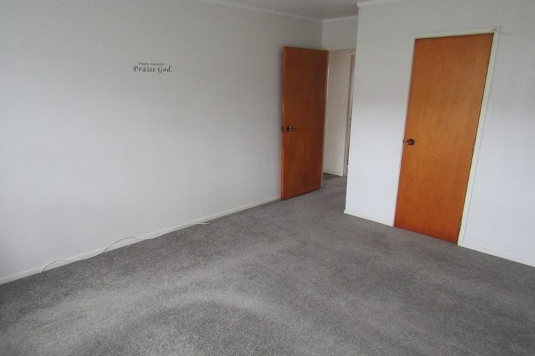 Photo of property in 1 Secretariat Place, Randwick Park, Auckland, 2105
