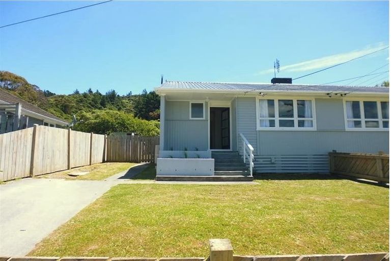 Photo of property in 226 George Street, Stokes Valley, Lower Hutt, 5019