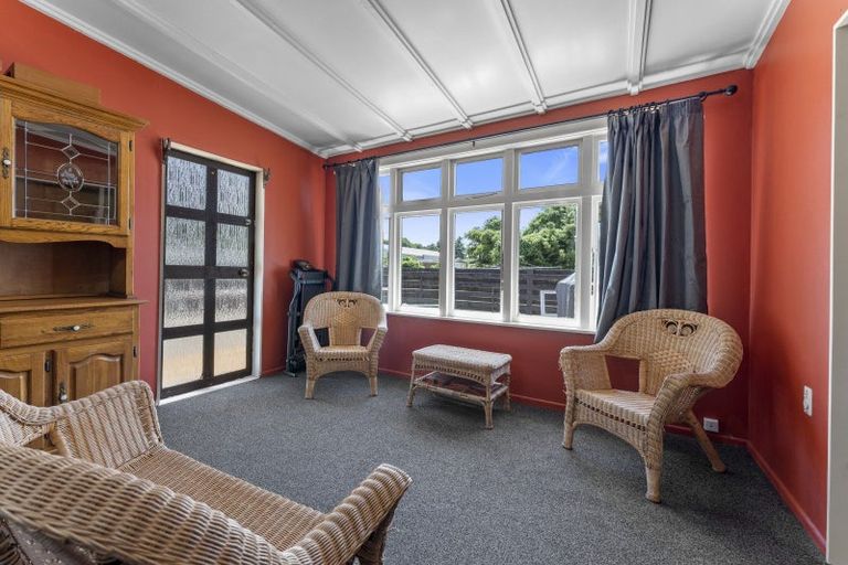 Photo of property in 18 Sedcole Street, Pahiatua, 4910