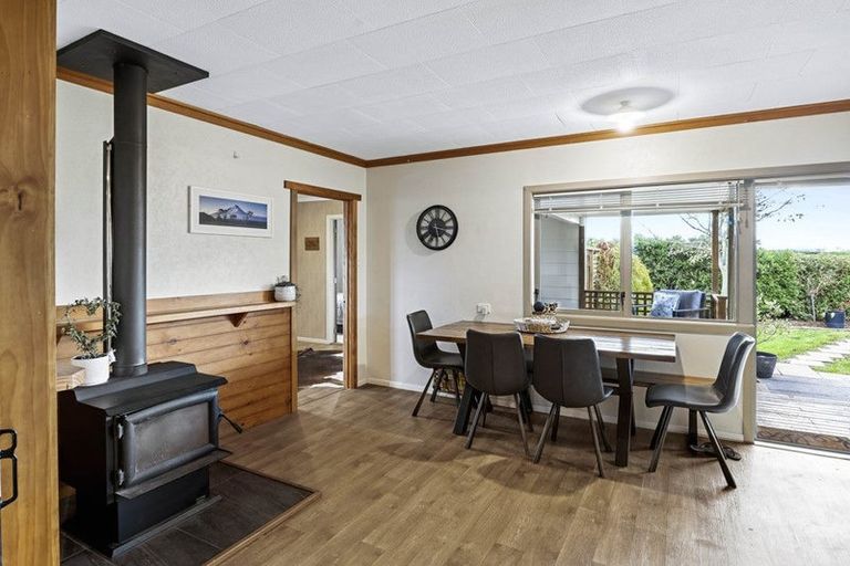 Photo of property in 357 Katene Road, Normanby, Hawera, 4675