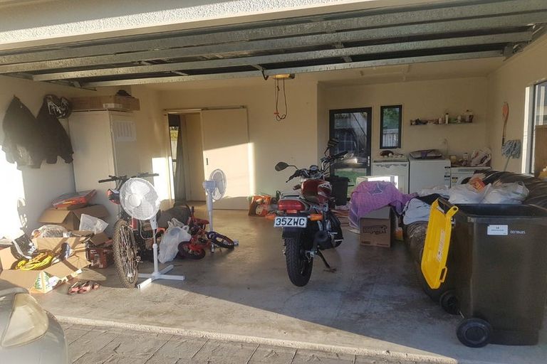 Photo of property in 3a Norwood Place, Johnsonville, Wellington, 6037