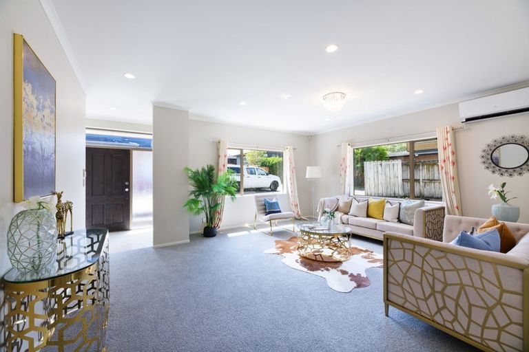 Photo of property in 10b Lincoln Road, Henderson, Auckland, 0610