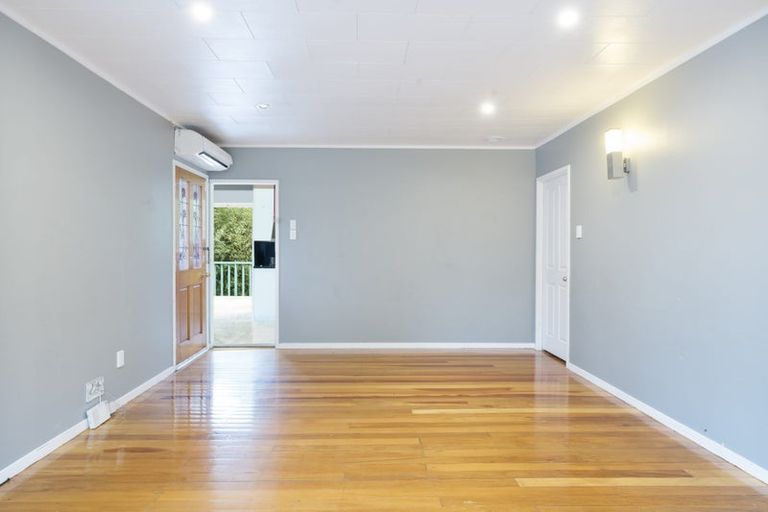 Photo of property in 7 Bellringer Road, Massey, Auckland, 0614