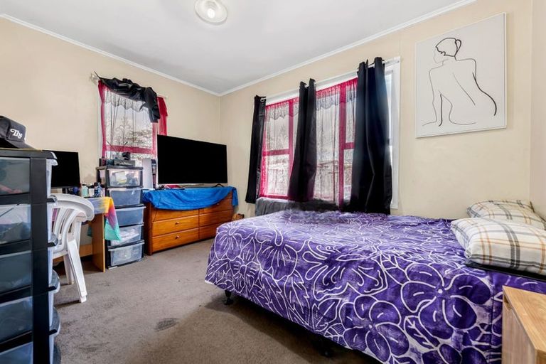 Photo of property in 23 Tindall Crescent, Otara, Auckland, 2023
