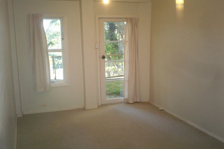 Photo of property in 100 Ironside Road, Johnsonville, Wellington, 6037