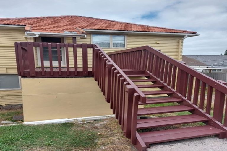 Photo of property in 241 Great North Road, Henderson, Auckland, 0612