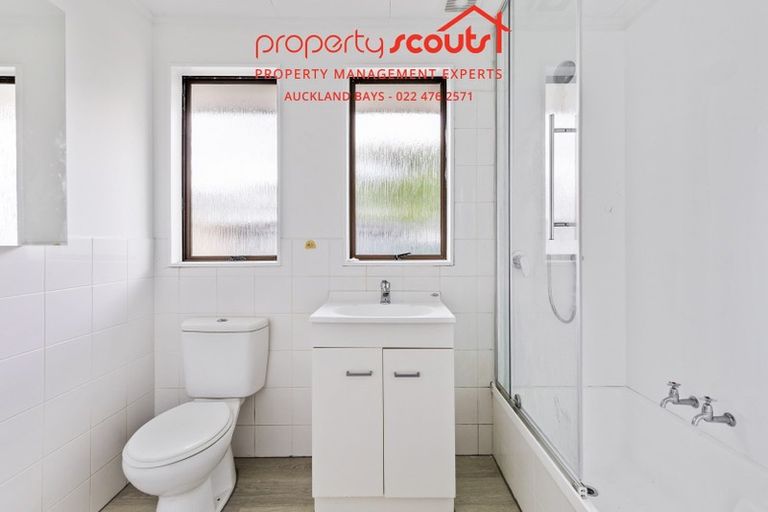 Photo of property in 1/158 Universal Drive, Henderson, Auckland, 0610