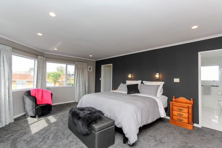 Photo of property in 76 Branch Road, Highlands Park, New Plymouth, 4312