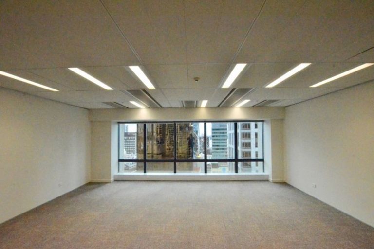 Photo of property in 41 Shortland Street, Wainoni, Christchurch, 8061