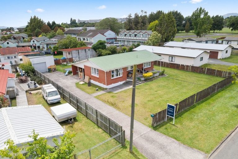 Photo of property in 4 Tarewa Place, Rotorua, 3010