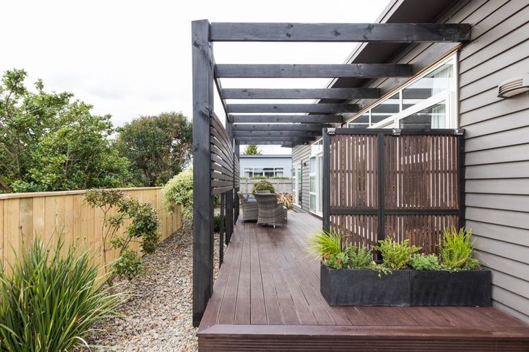 Photo of property in 58a Exeter Crescent, Takaro, Palmerston North, 4412