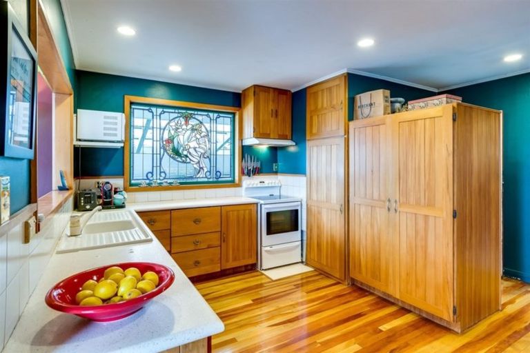 Photo of property in 10 Hastie Place, Onekawa, Napier, 4110