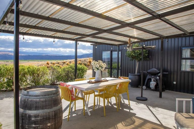 Photo of property in 77 Leaning Rock Road, Springvale, Alexandra, 9393