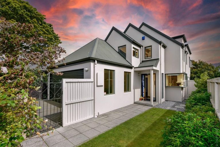 Photo of property in 53 Hawkesbury Avenue, St Albans, Christchurch, 8014