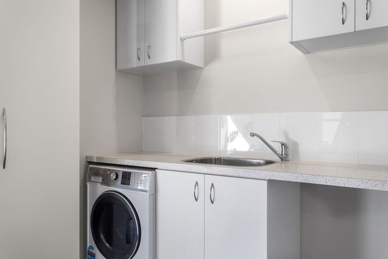 Photo of property in 140 Port Hills Road, Heathcote Valley, Christchurch, 8022