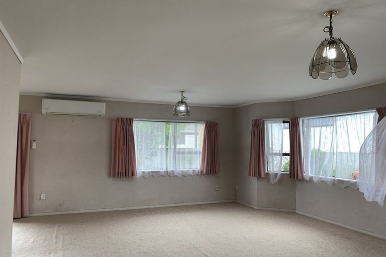 Photo of property in 6/116 Titirangi Road, New Lynn, Auckland, 0600