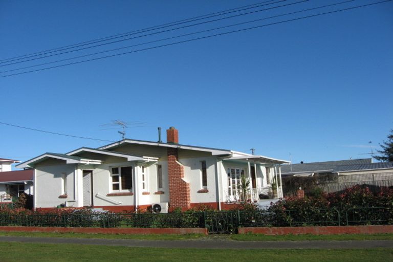 Photo of property in 4 Clyde Street, Winton, 9720