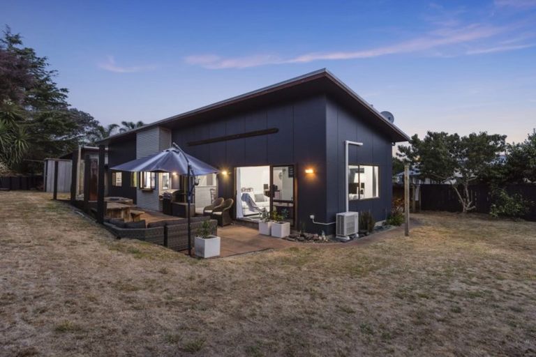 Photo of property in 47 Katerini Grove, Papamoa Beach, Papamoa, 3118