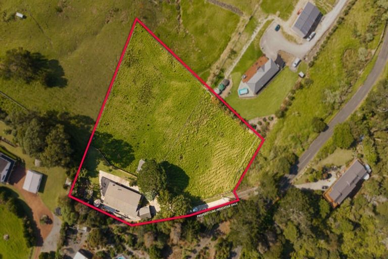 Photo of property in 165 Spur Road, Stillwater, Silverdale, 0993