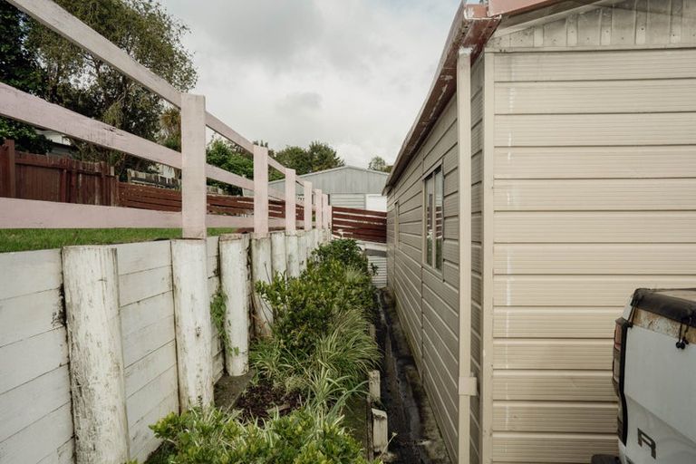 Photo of property in 14 Kellett Road, Ranui, Auckland, 0612