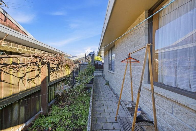 Photo of property in 3/63 Division Street, Riccarton, Christchurch, 8041