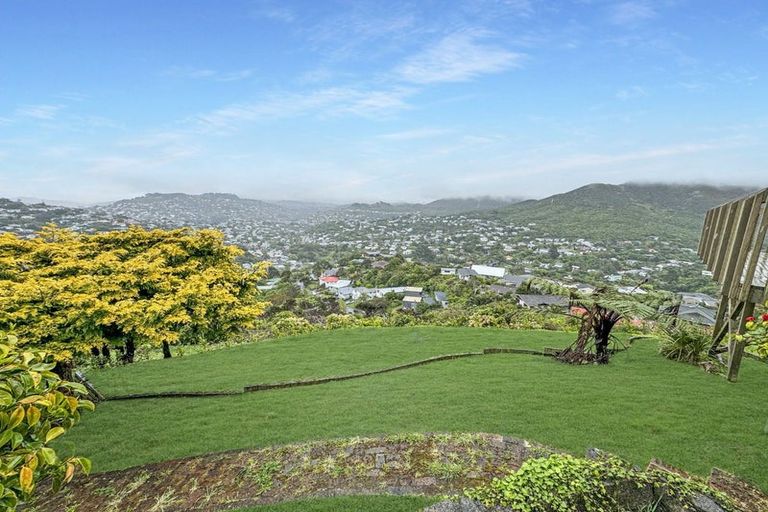 Photo of property in 7 Gavaskar Place, Khandallah, Wellington, 6035