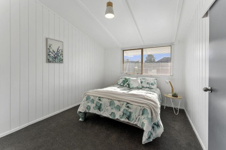 Photo of property in 60 Norana Road, Timberlea, Upper Hutt, 5018