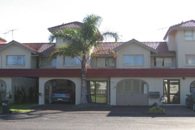 Photo of property in 1/3 Glen Road, Browns Bay, Auckland, 0630