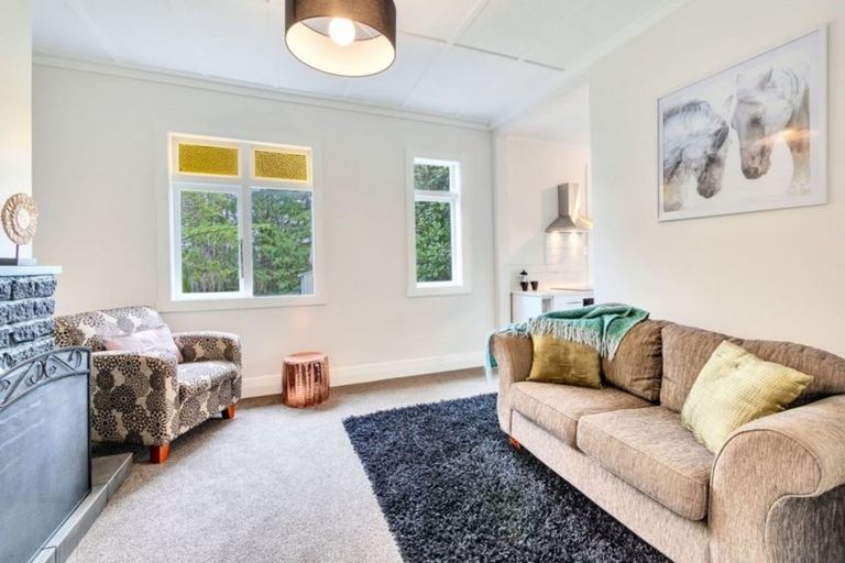Photo of property in 21 Glendale Road, Glen Eden, Auckland, 0602