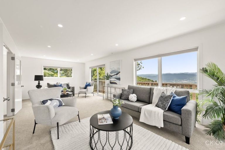 Photo of property in 60 Maungaraki Road, Korokoro, Lower Hutt, 5012